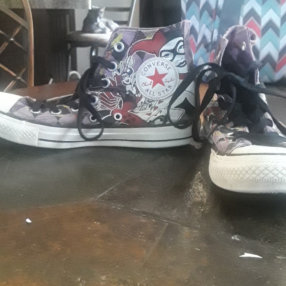 Joker style Converse